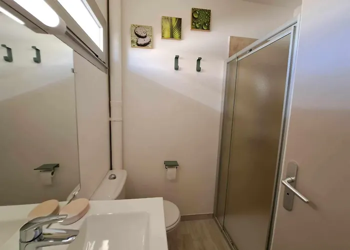 Rénové 2024, Face à La Mer, Parking Privé, Terrasse, Idéal Famille! - Fr-1-326-620 Le Castellas