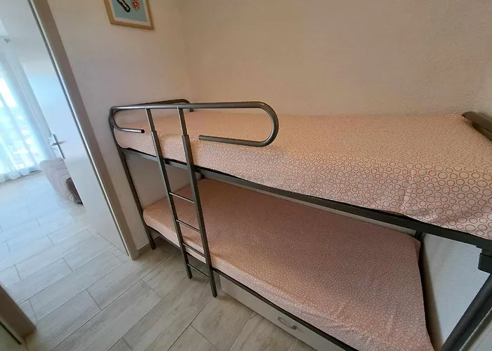 Apartamento Rénové 2024, Face à La Mer, Parking Privé, Terrasse, Idéal Famille! - Fr-1-326-620